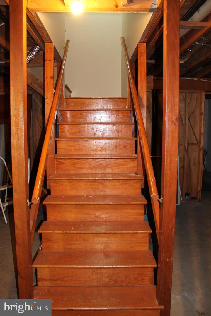 1615 PLEASANT VIEW RD, MOUNT JACKSON, Virginia 22842, 4 Bedrooms Bedrooms, ,2 BathroomsBathrooms,Residential,For sale,1615 PLEASANT VIEW RD,VASH2012018 MLS # VASH2012018