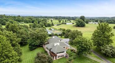 3959 COBBLER MOUNTAIN RD, DELAPLANE, Virginia, 3 Bedrooms Bedrooms, ,2 BathroomsBathrooms,Residential,3959 COBBLER MOUNTAIN RD,VAFQ2017454 MLS # VAFQ2017454