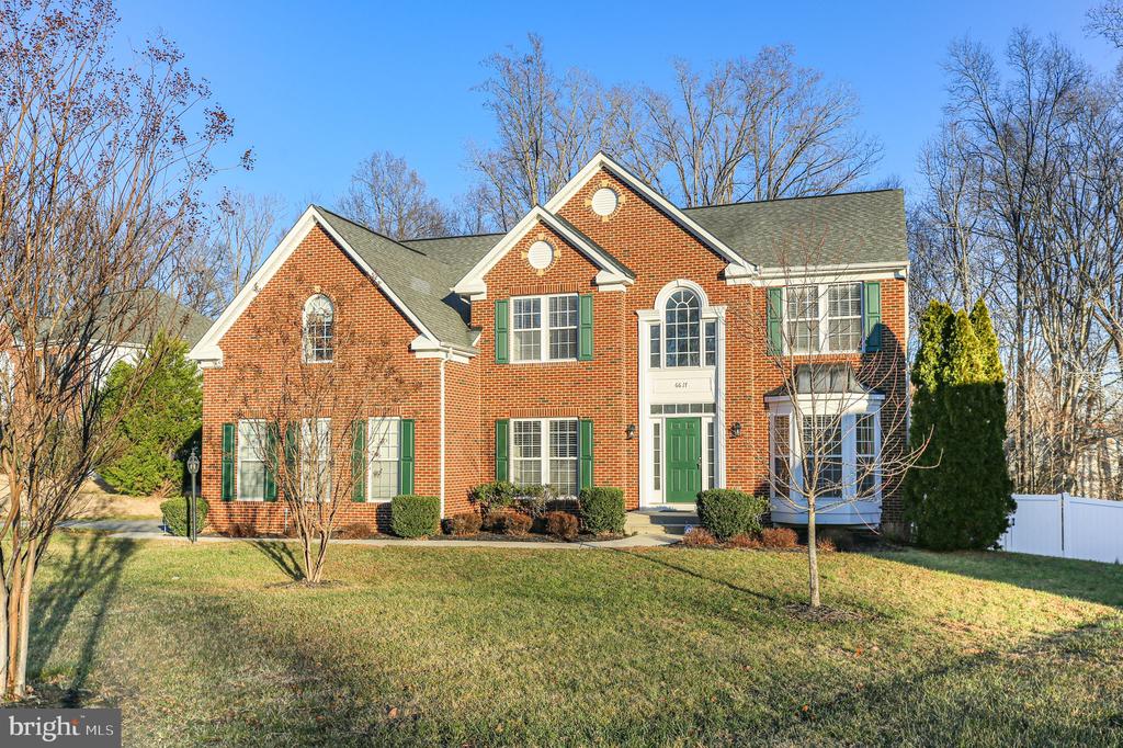6617 BROAD CREEK OVERLOOK, FREDERICKSBURG, Virginia 22407, 4 Bedrooms Bedrooms, ,3 BathroomsBathrooms,Residential,6617 BROAD CREEK OVERLOOK,VASP2038386 MLS # VASP2038386