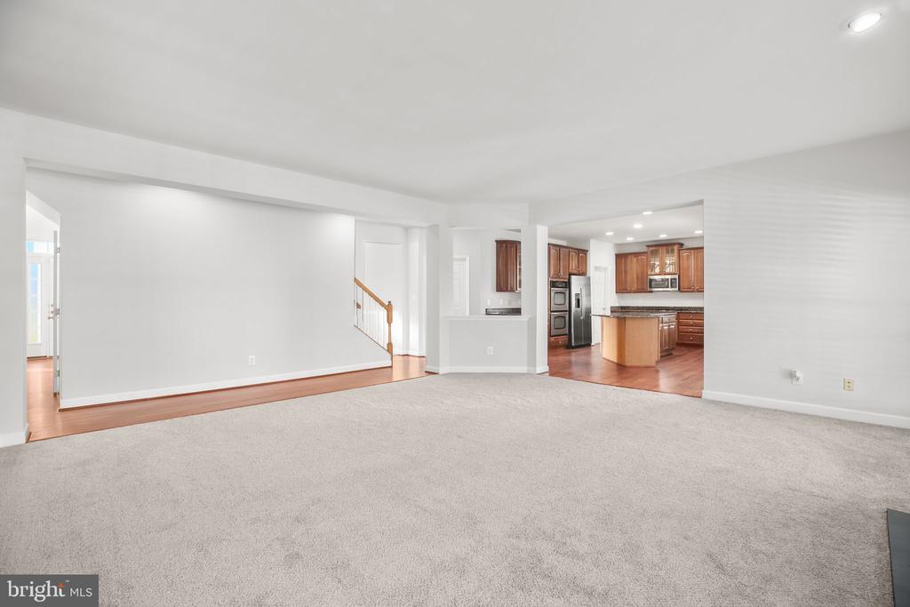 6617 BROAD CREEK OVERLOOK, FREDERICKSBURG, Virginia 22407, 4 Bedrooms Bedrooms, ,3 BathroomsBathrooms,Residential,6617 BROAD CREEK OVERLOOK,VASP2038386 MLS # VASP2038386