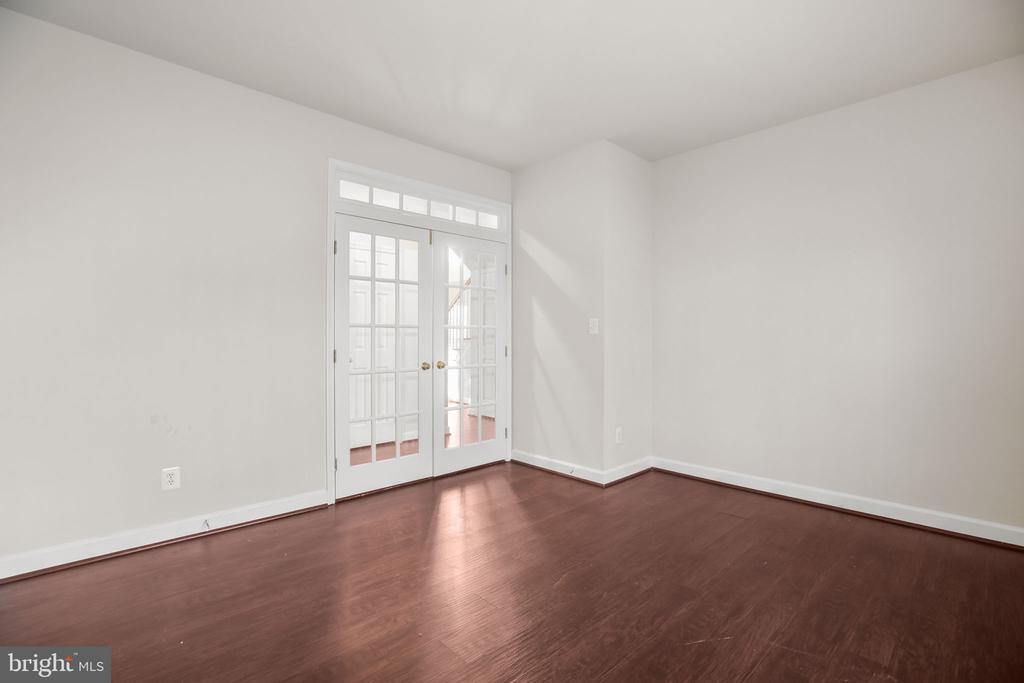 6617 BROAD CREEK OVERLOOK, FREDERICKSBURG, Virginia 22407, 4 Bedrooms Bedrooms, ,3 BathroomsBathrooms,Residential,6617 BROAD CREEK OVERLOOK,VASP2038386 MLS # VASP2038386