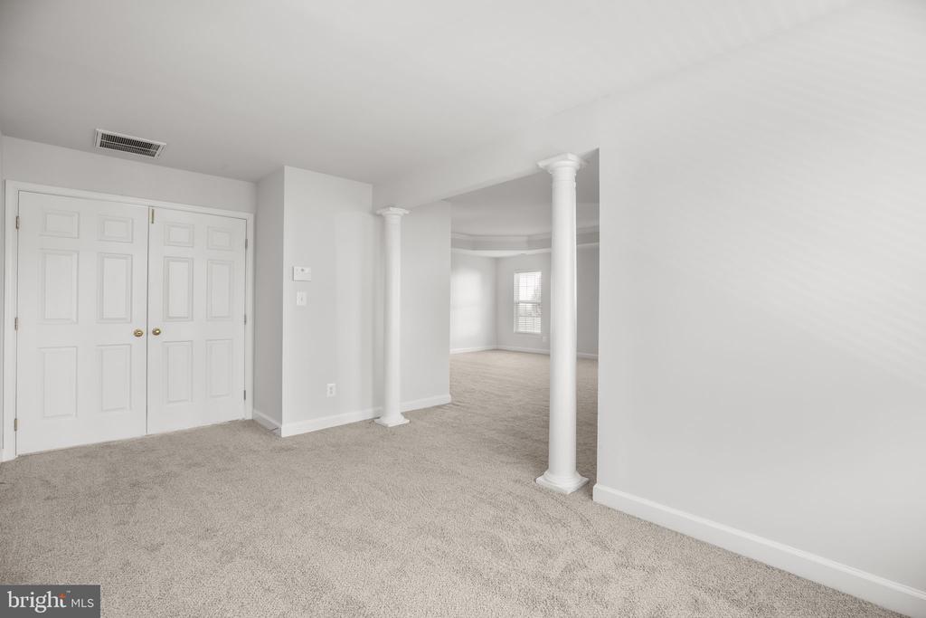 6617 BROAD CREEK OVERLOOK, FREDERICKSBURG, Virginia 22407, 4 Bedrooms Bedrooms, ,3 BathroomsBathrooms,Residential,6617 BROAD CREEK OVERLOOK,VASP2038386 MLS # VASP2038386