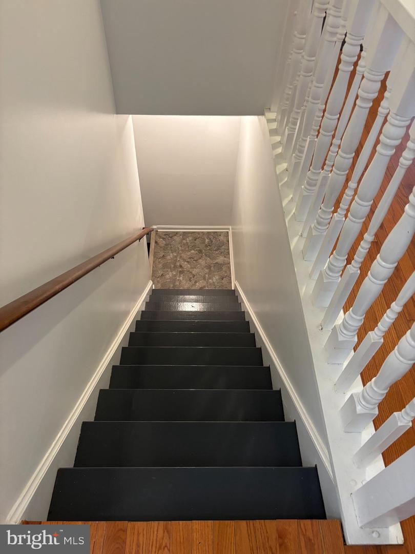 5084 FAIRVIEW LN, BROAD RUN, Virginia 20137, 4 Bedrooms Bedrooms, 7 Rooms Rooms,3 BathroomsBathrooms,Residential,For sale,5084 FAIRVIEW LN,VAFQ2018478 MLS # VAFQ2018478