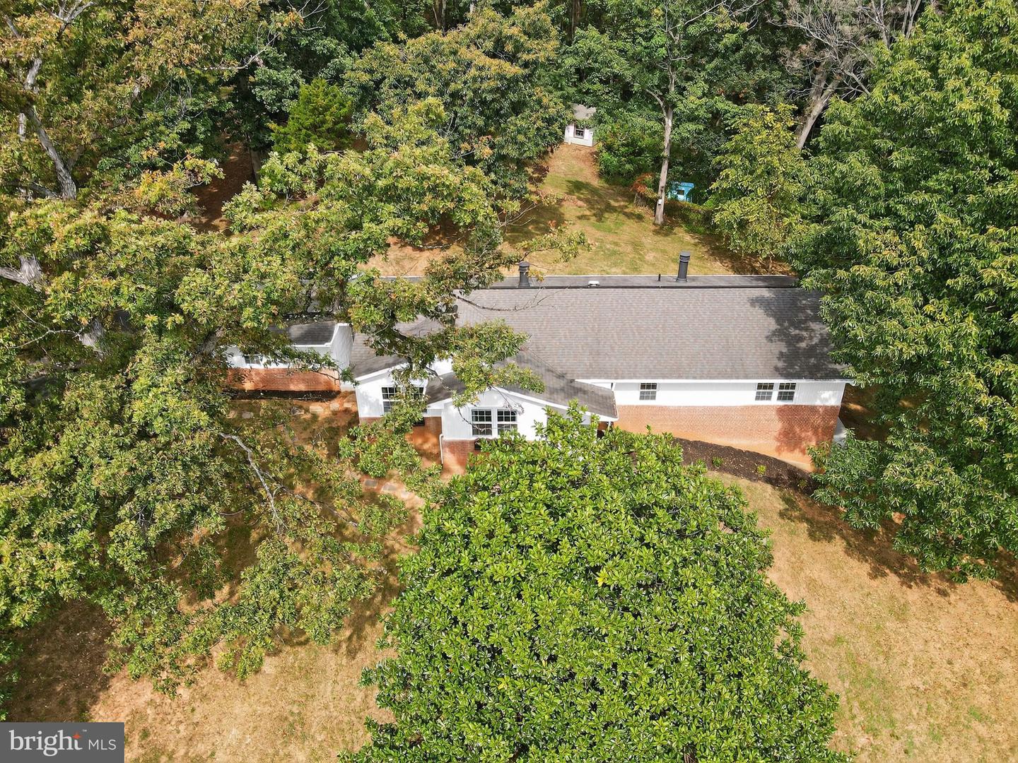 5084 FAIRVIEW LN, BROAD RUN, Virginia 20137, 4 Bedrooms Bedrooms, 7 Rooms Rooms,3 BathroomsBathrooms,Residential,For sale,5084 FAIRVIEW LN,VAFQ2018478 MLS # VAFQ2018478