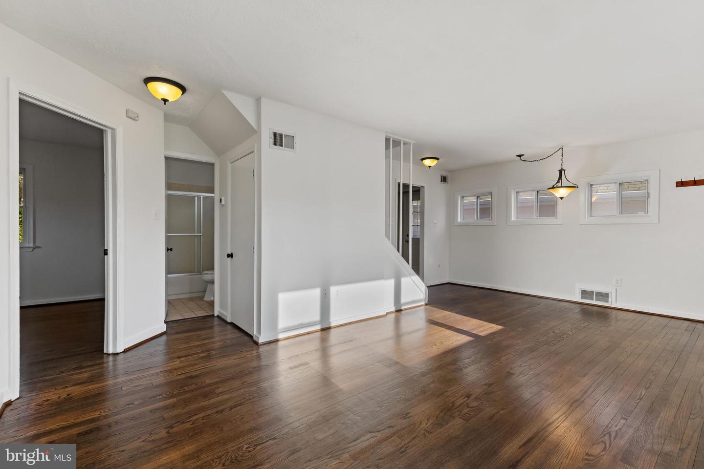 2012 ROLLINS DR, ALEXANDRIA, Virginia 22307, 3 Bedrooms Bedrooms, 7 Rooms Rooms,2 BathroomsBathrooms,Residential,For sale,2012 ROLLINS DR,VAFX2284956 MLS # VAFX2284956 2012 ROLLINS DR, ALEXANDRIA, Virginia 22307, 3 Bedrooms Bedrooms, 7 Rooms Rooms,2 BathroomsBathrooms,Residential,For sale,2012 ROLLINS DR,VAFX2284956 MLS # VAFX2284956