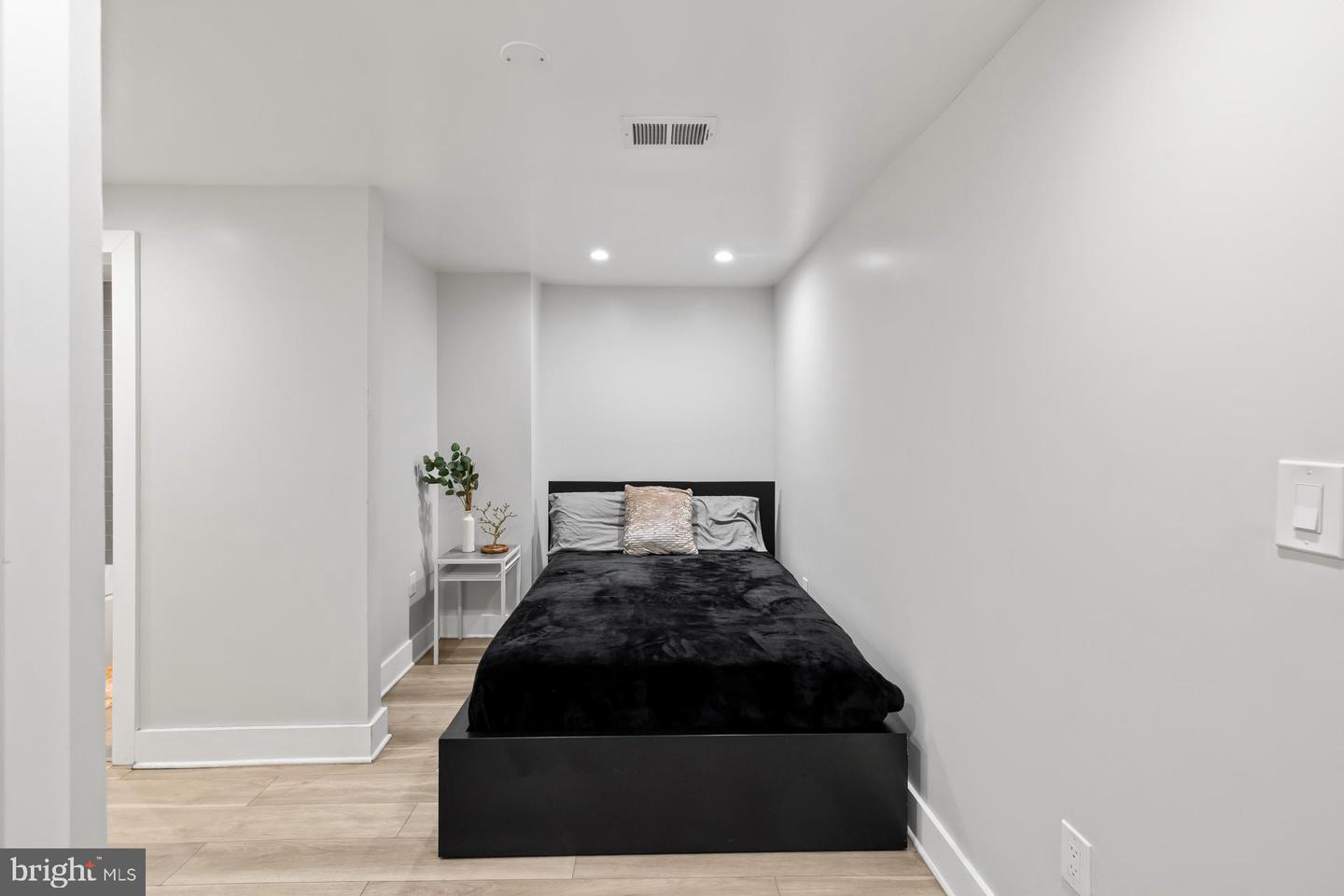 409 FLORIDA AVE NW, WASHINGTON, District Of Columbia 20001, 3 Bedrooms Bedrooms, 7 Rooms Rooms,3 BathroomsBathrooms,Residential,For sale,409 FLORIDA AVE NW,DCDC2242216 MLS # DCDC2242216 409 FLORIDA AVE NW, WASHINGTON, District Of Columbia 20001, 3 Bedrooms Bedrooms, 7 Rooms Rooms,3 BathroomsBathrooms,Residential,For sale,409 FLORIDA AVE NW,DCDC2242216 MLS # DCDC2242216