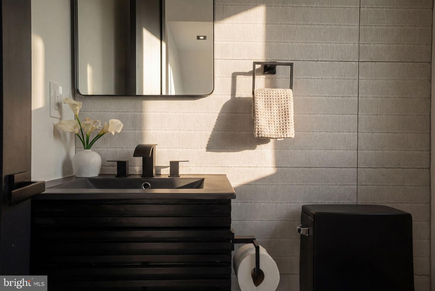 1628 15TH ST NW, WASHINGTON, District Of Columbia 20009, 4 Bedrooms Bedrooms, ,4 BathroomsBathrooms,Residential,For sale,1628 15TH ST NW,DCDC2243378 MLS # DCDC2243378