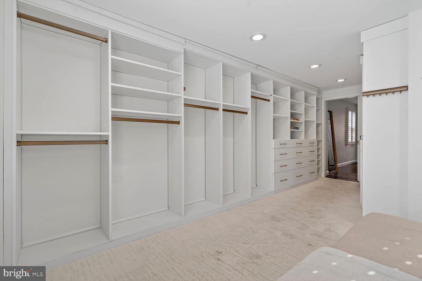 3262 ABERFOYLE PL NW, WASHINGTON, District Of Columbia 20015, 5 Bedrooms Bedrooms, ,4 BathroomsBathrooms,Residential,For sale,3262 ABERFOYLE PL NW,DCDC2243678 MLS # DCDC2243678 3262 ABERFOYLE PL NW, WASHINGTON, District Of Columbia 20015, 5 Bedrooms Bedrooms, ,4 BathroomsBathrooms,Residential,For sale,3262 ABERFOYLE PL NW,DCDC2243678 MLS # DCDC2243678