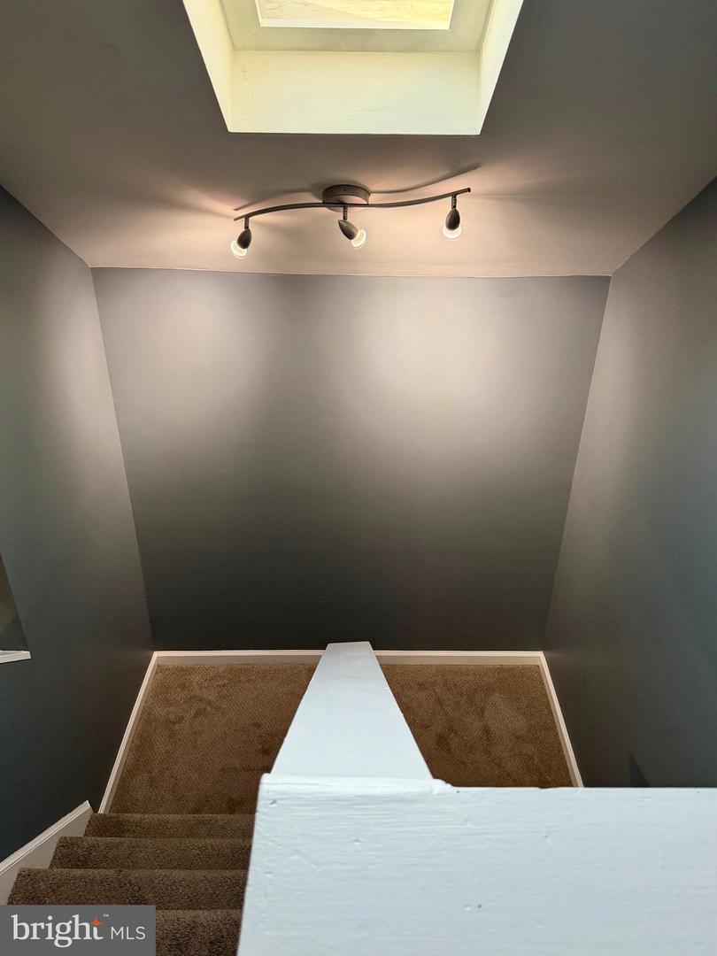 11719 GORDON RD, FREDERICKSBURG, Virginia 22407, 3 Bedrooms Bedrooms, 5 Rooms Rooms,2 BathroomsBathrooms,Residential,For sale,11719 GORDON RD,VASP2038950 MLS # VASP2038950