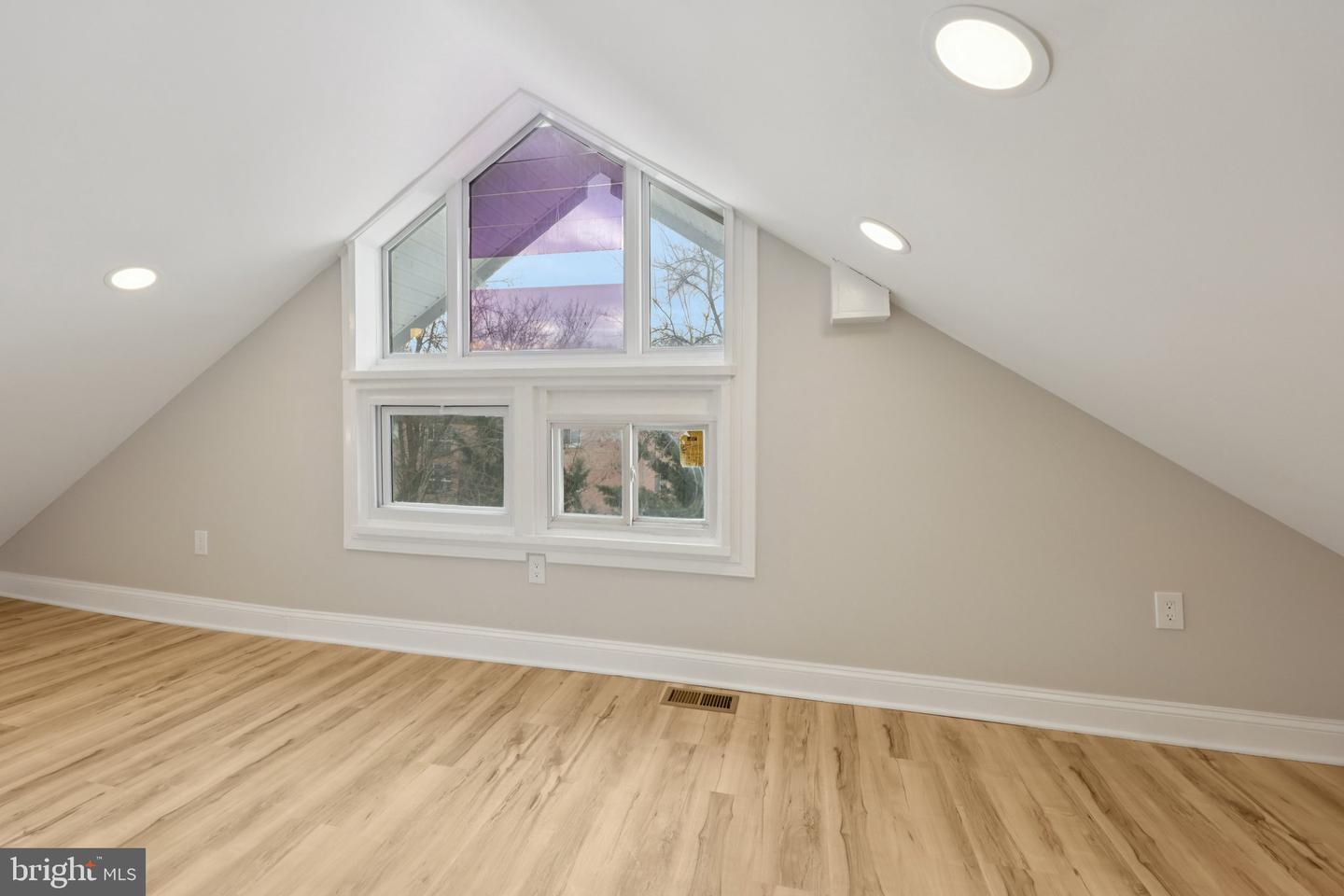 1335 MAPLE VIEW PL SE, WASHINGTON, District Of Columbia 20020, 5 Bedrooms Bedrooms, ,2 BathroomsBathrooms,Residential,For sale,1335 MAPLE VIEW PL SE,DCDC2243846 MLS # DCDC2243846 1335 MAPLE VIEW PL SE, WASHINGTON, District Of Columbia 20020, 5 Bedrooms Bedrooms, ,2 BathroomsBathrooms,Residential,For sale,1335 MAPLE VIEW PL SE,DCDC2243846 MLS # DCDC2243846