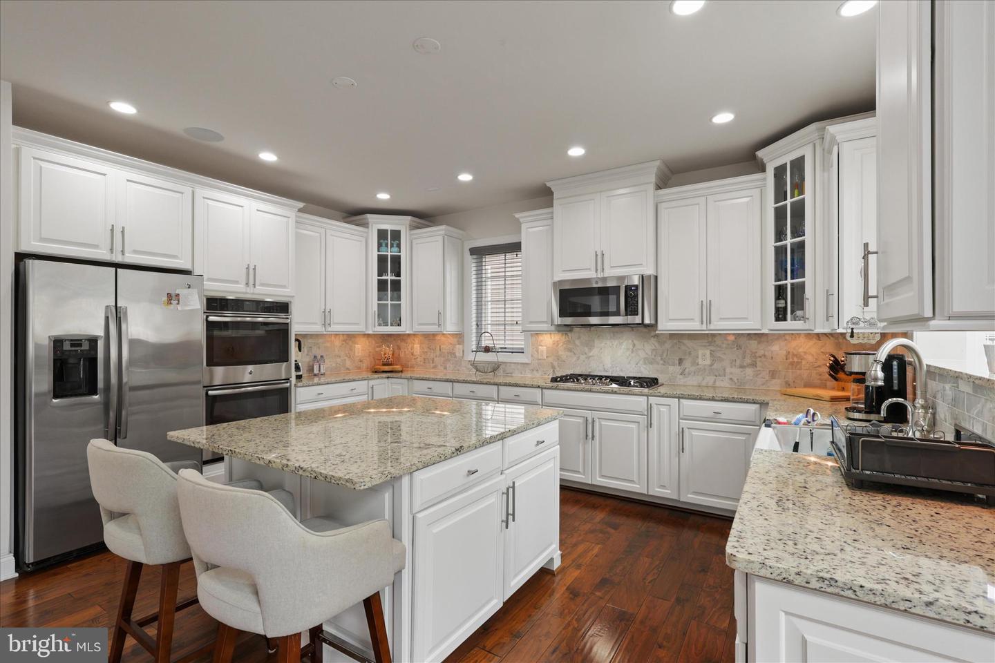 5806 WATERLOO BRIDGE CIR, HAYMARKET, Virginia 20169, 5 Bedrooms Bedrooms, ,5 BathroomsBathrooms,Residential,For sale,5806 WATERLOO BRIDGE CIR,VAPW2111644 MLS # VAPW2111644 5806 WATERLOO BRIDGE CIR, HAYMARKET, Virginia 20169, 5 Bedrooms Bedrooms, ,5 BathroomsBathrooms,Residential,For sale,5806 WATERLOO BRIDGE CIR,VAPW2111644 MLS # VAPW2111644