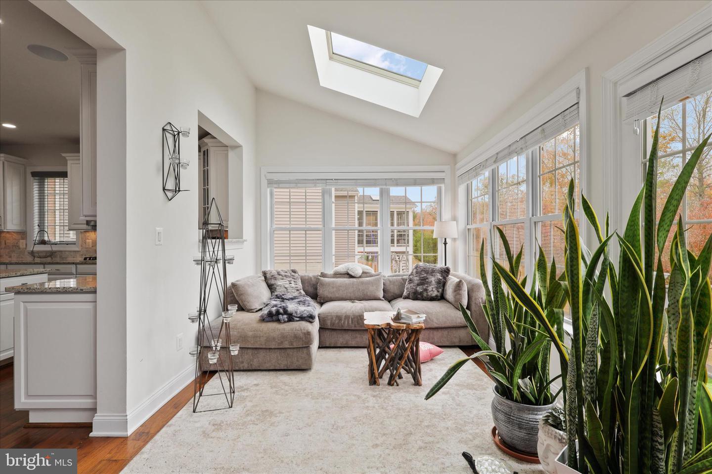 5806 WATERLOO BRIDGE CIR, HAYMARKET, Virginia 20169, 5 Bedrooms Bedrooms, ,5 BathroomsBathrooms,Residential,For sale,5806 WATERLOO BRIDGE CIR,VAPW2111644 MLS # VAPW2111644 5806 WATERLOO BRIDGE CIR, HAYMARKET, Virginia 20169, 5 Bedrooms Bedrooms, ,5 BathroomsBathrooms,Residential,For sale,5806 WATERLOO BRIDGE CIR,VAPW2111644 MLS # VAPW2111644