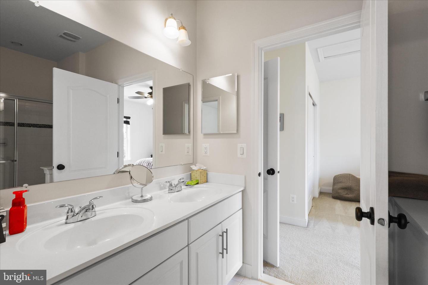 5806 WATERLOO BRIDGE CIR, HAYMARKET, Virginia 20169, 5 Bedrooms Bedrooms, ,5 BathroomsBathrooms,Residential,For sale,5806 WATERLOO BRIDGE CIR,VAPW2111644 MLS # VAPW2111644 5806 WATERLOO BRIDGE CIR, HAYMARKET, Virginia 20169, 5 Bedrooms Bedrooms, ,5 BathroomsBathrooms,Residential,For sale,5806 WATERLOO BRIDGE CIR,VAPW2111644 MLS # VAPW2111644