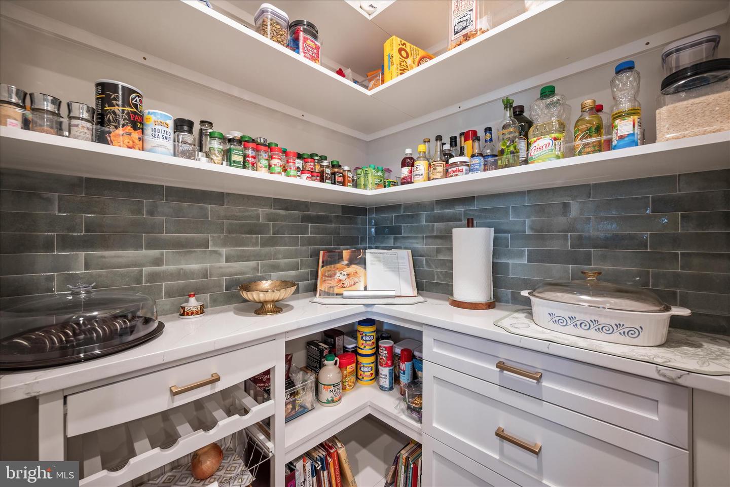 121 GRASMERE ST, STEPHENS CITY, Virginia 22655, 3 Bedrooms Bedrooms, ,2 BathroomsBathrooms,Residential,For sale,121 GRASMERE ST,VAFV2039352 MLS # VAFV2039352