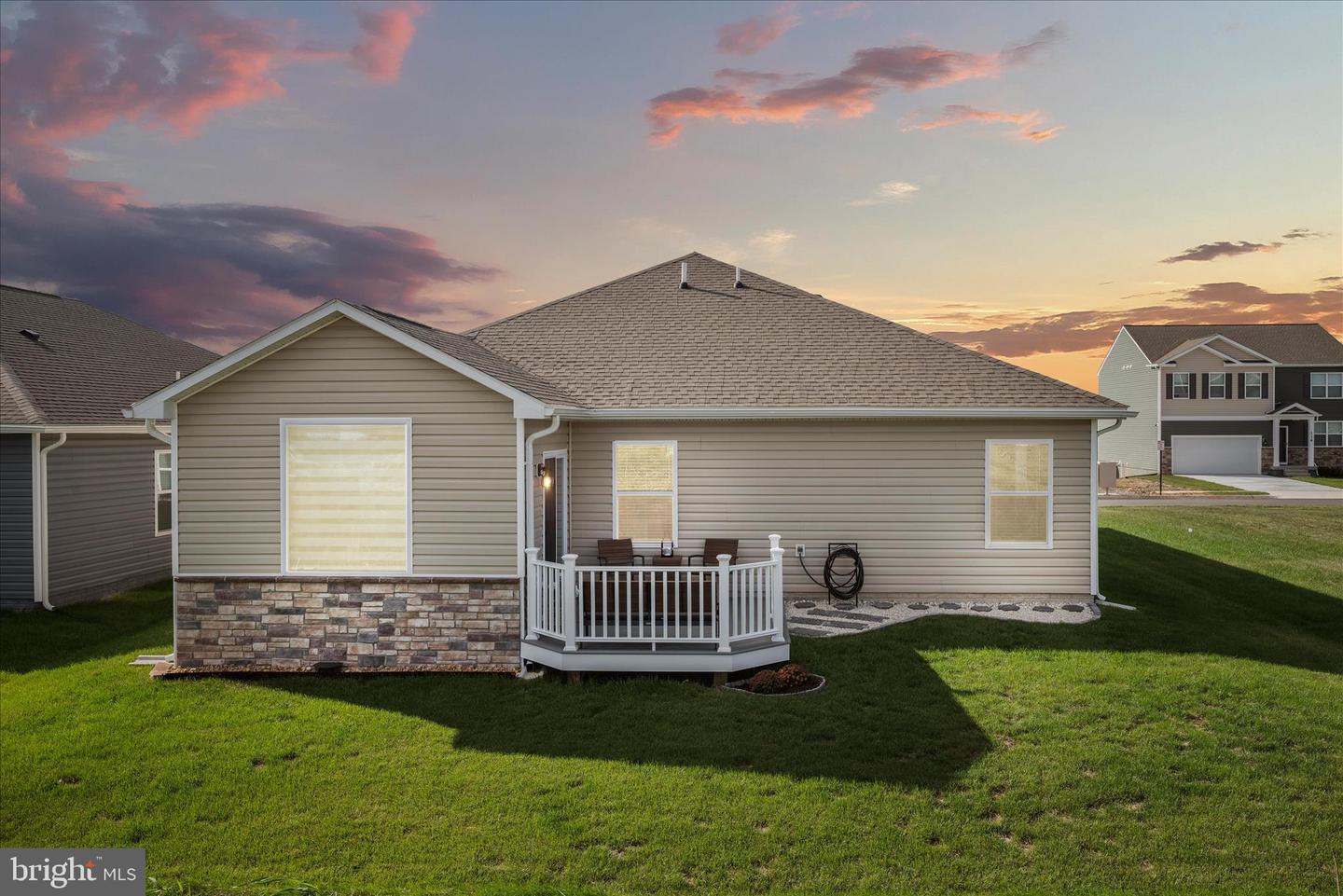 121 GRASMERE ST, STEPHENS CITY, Virginia 22655, 3 Bedrooms Bedrooms, ,2 BathroomsBathrooms,Residential,For sale,121 GRASMERE ST,VAFV2039352 MLS # VAFV2039352