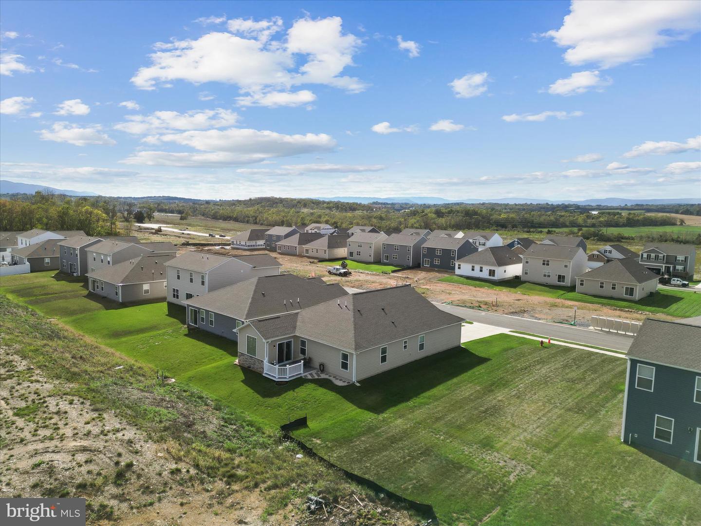 121 GRASMERE ST, STEPHENS CITY, Virginia 22655, 3 Bedrooms Bedrooms, ,2 BathroomsBathrooms,Residential,For sale,121 GRASMERE ST,VAFV2039352 MLS # VAFV2039352