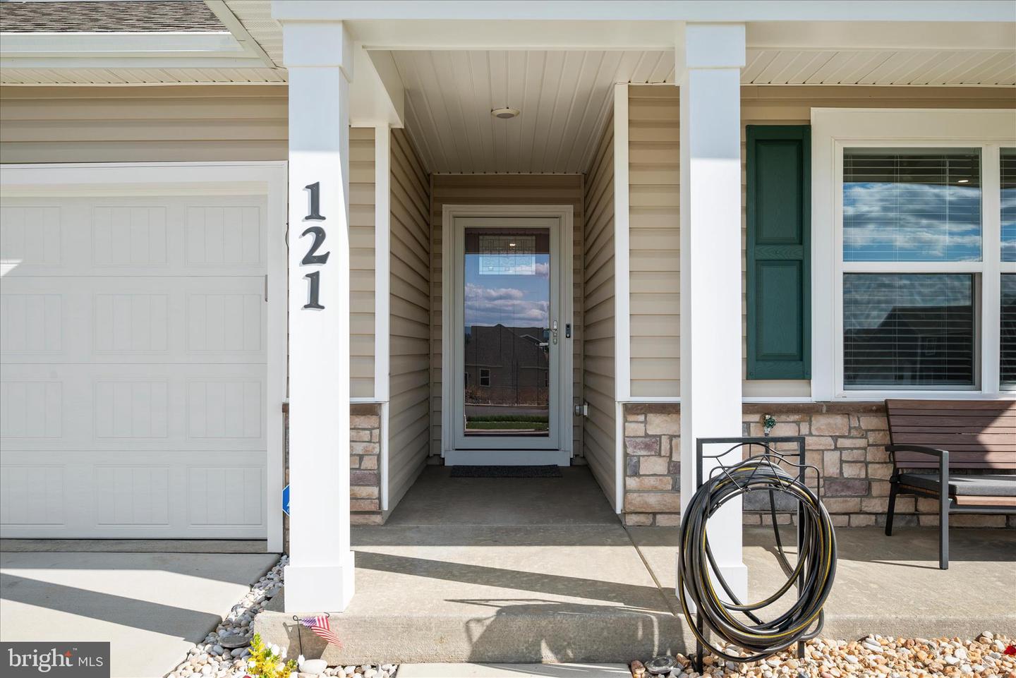 121 GRASMERE ST, STEPHENS CITY, Virginia 22655, 3 Bedrooms Bedrooms, ,2 BathroomsBathrooms,Residential,For sale,121 GRASMERE ST,VAFV2039352 MLS # VAFV2039352