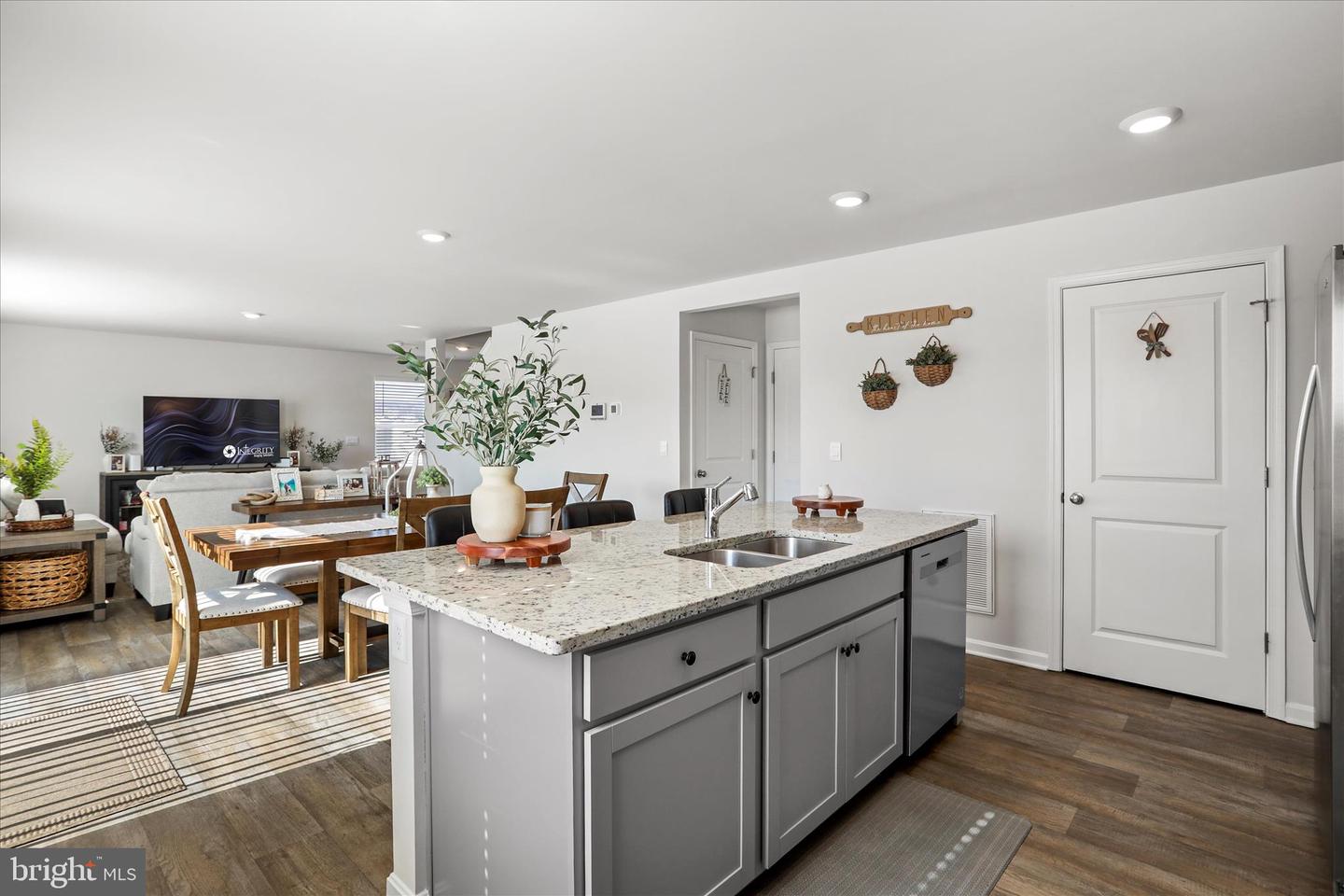 350 MESA CT, BROADWAY, Virginia 22815, 4 Bedrooms Bedrooms, 15 Rooms Rooms,2 BathroomsBathrooms,Residential,For sale,350 MESA CT,VARO2002838 MLS # VARO2002838