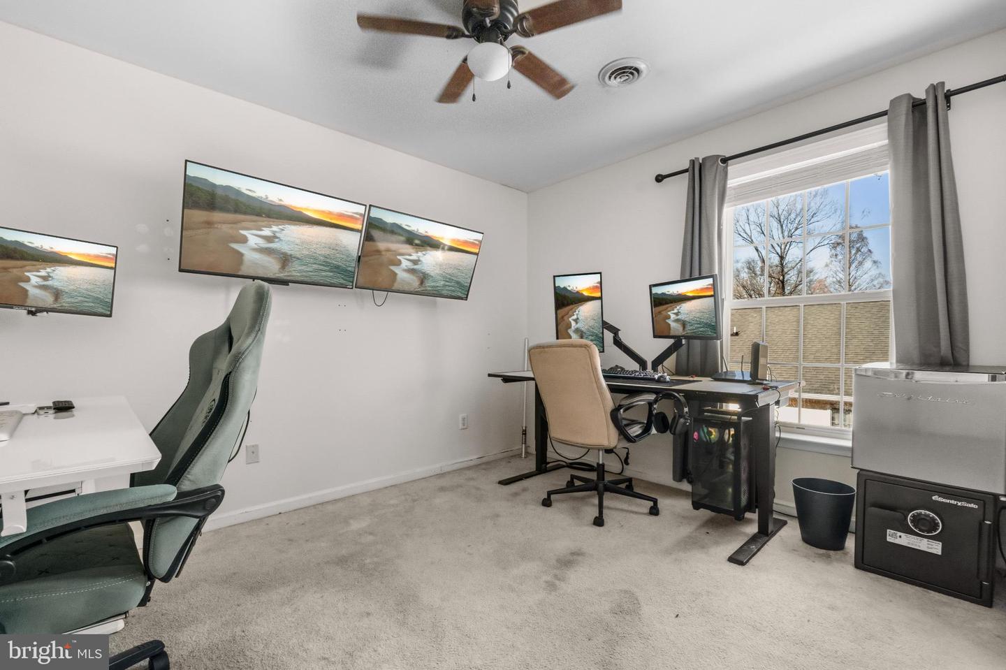 11 1ST ST, COLONIAL BEACH, Virginia 22443, 4 Bedrooms Bedrooms, 10 Rooms Rooms,2 BathroomsBathrooms,Residential,For sale,11 1ST ST,VAWE2010480 MLS # VAWE2010480