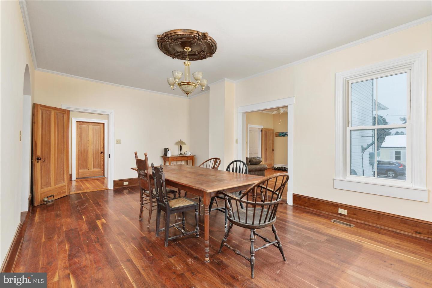 316 S MUHLENBERG ST, WOODSTOCK, Virginia 22664, 5 Bedrooms Bedrooms, 10 Rooms Rooms,3 BathroomsBathrooms,Residential,For sale,316 S MUHLENBERG ST,VASH2013532 MLS # VASH2013532