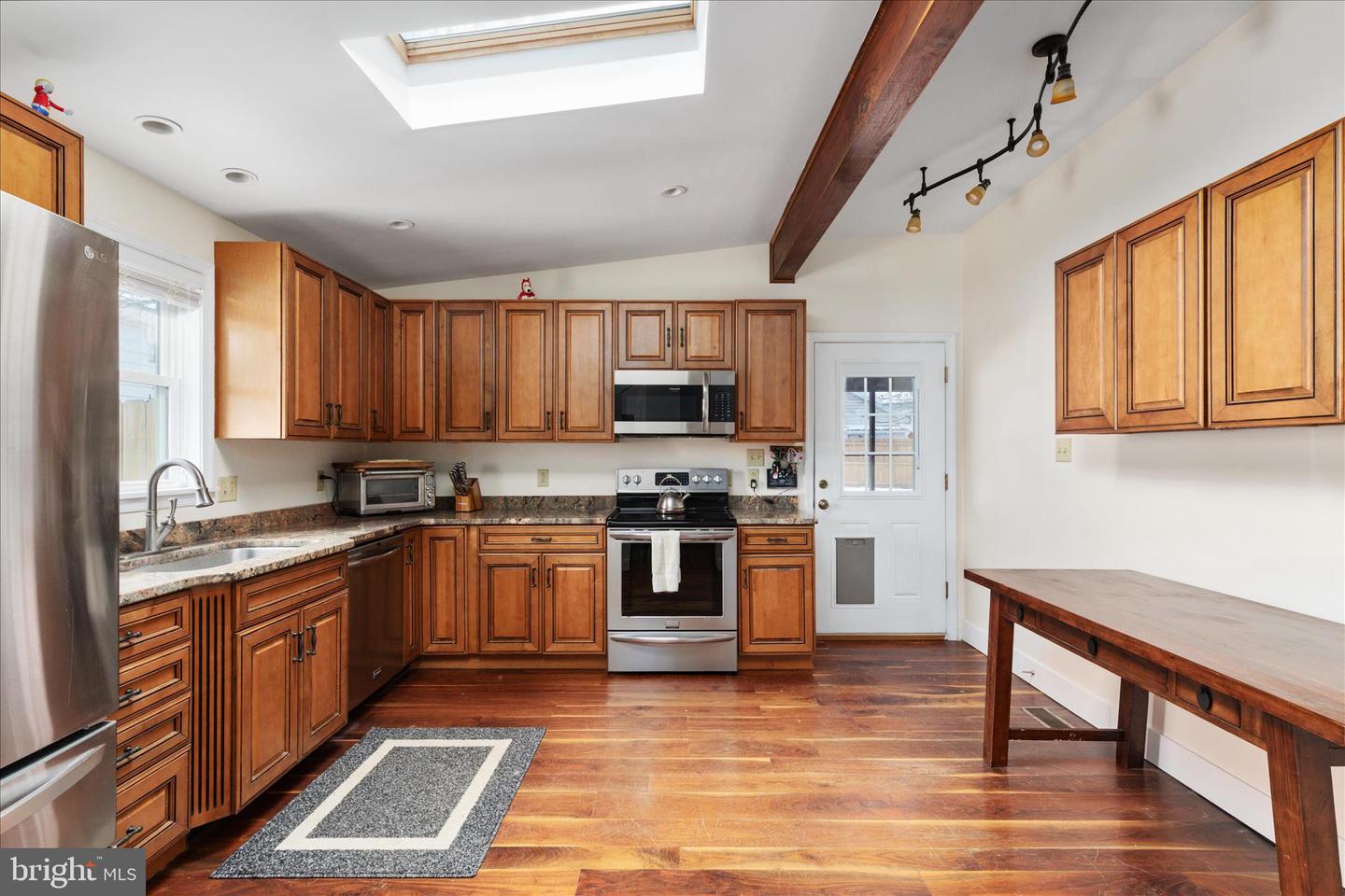 316 S MUHLENBERG ST, WOODSTOCK, Virginia 22664, 5 Bedrooms Bedrooms, 10 Rooms Rooms,3 BathroomsBathrooms,Residential,For sale,316 S MUHLENBERG ST,VASH2013532 MLS # VASH2013532