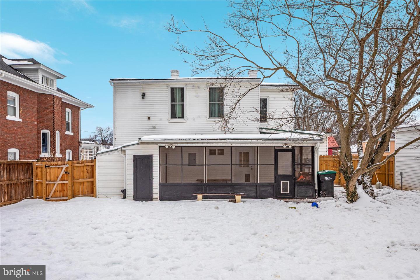 316 S MUHLENBERG ST, WOODSTOCK, Virginia 22664, 5 Bedrooms Bedrooms, 10 Rooms Rooms,3 BathroomsBathrooms,Residential,For sale,316 S MUHLENBERG ST,VASH2013532 MLS # VASH2013532