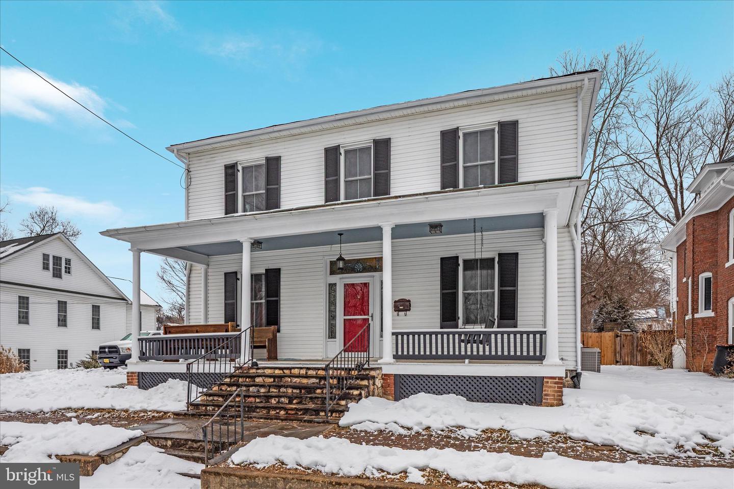 316 S MUHLENBERG ST, WOODSTOCK, Virginia 22664, 5 Bedrooms Bedrooms, 10 Rooms Rooms,3 BathroomsBathrooms,Residential,For sale,316 S MUHLENBERG ST,VASH2013532 MLS # VASH2013532