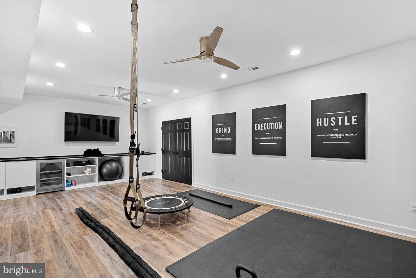 18415 KINGSMILL ST, LEESBURG, Virginia 20176, 5 Bedrooms Bedrooms, ,4 BathroomsBathrooms,Residential,For sale,18415 KINGSMILL ST,VALO2115426 MLS # VALO2115426