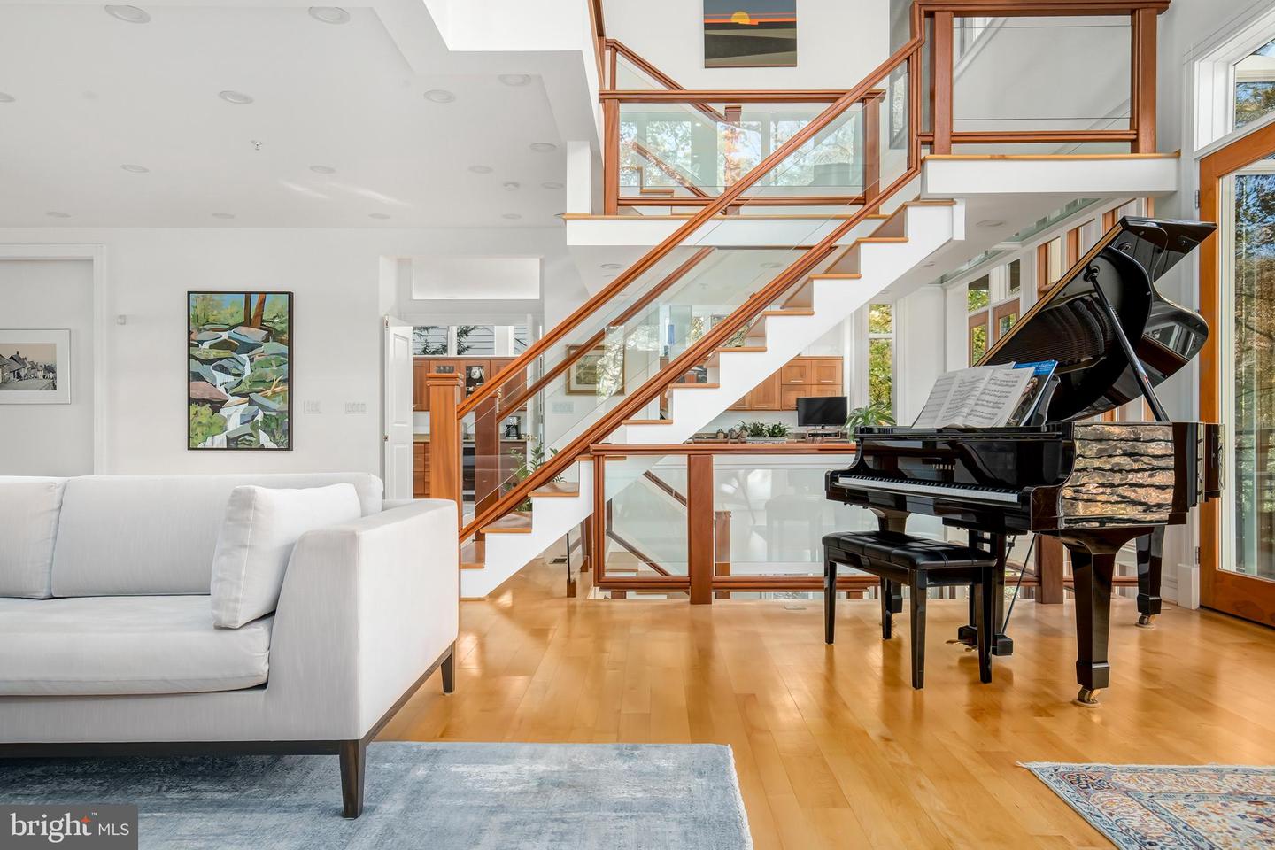 2807 CHESTERFIELD PL NW, WASHINGTON, District Of Columbia 20008, 5 Bedrooms Bedrooms, ,5 BathroomsBathrooms,Residential,For sale,2807 CHESTERFIELD PL NW,DCDC2245322 MLS # DCDC2245322