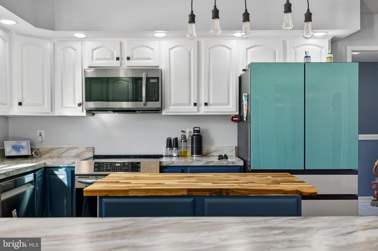 188 MARQUIS CT, WINCHESTER, Virginia 22603, 4 Bedrooms Bedrooms, ,3 BathroomsBathrooms,Residential,For sale,188 MARQUIS CT,VAFV2039520 MLS # VAFV2039520 188 MARQUIS CT, WINCHESTER, Virginia 22603, 4 Bedrooms Bedrooms, ,3 BathroomsBathrooms,Residential,For sale,188 MARQUIS CT,VAFV2039520 MLS # VAFV2039520