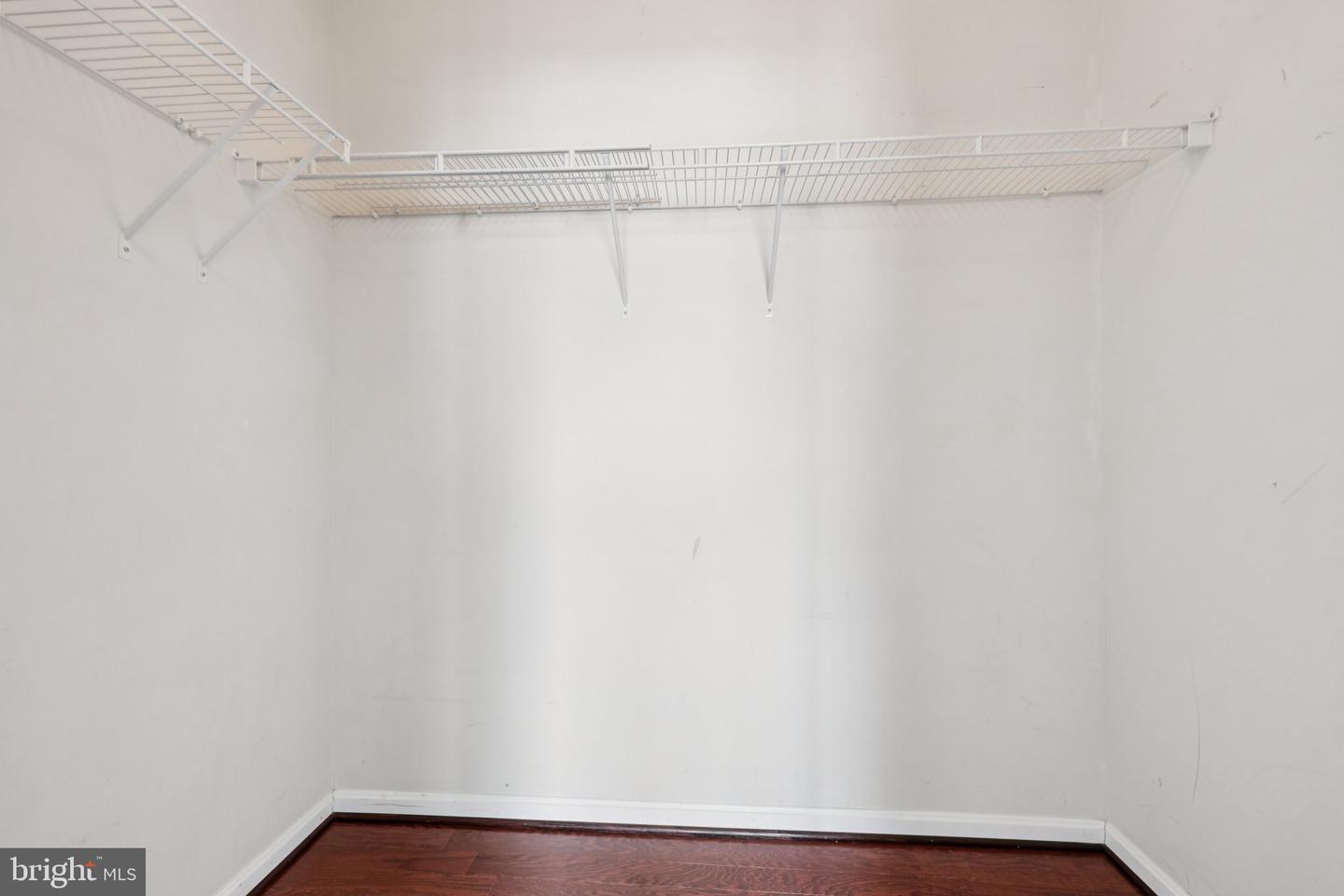 11355 ARISTOTLE DR #8-313, FAIRFAX, Virginia 22030, 2 Bedrooms Bedrooms, ,2 BathroomsBathrooms,Residential,For sale,11355 ARISTOTLE DR #8-313,VAFX2290906 MLS # VAFX2290906