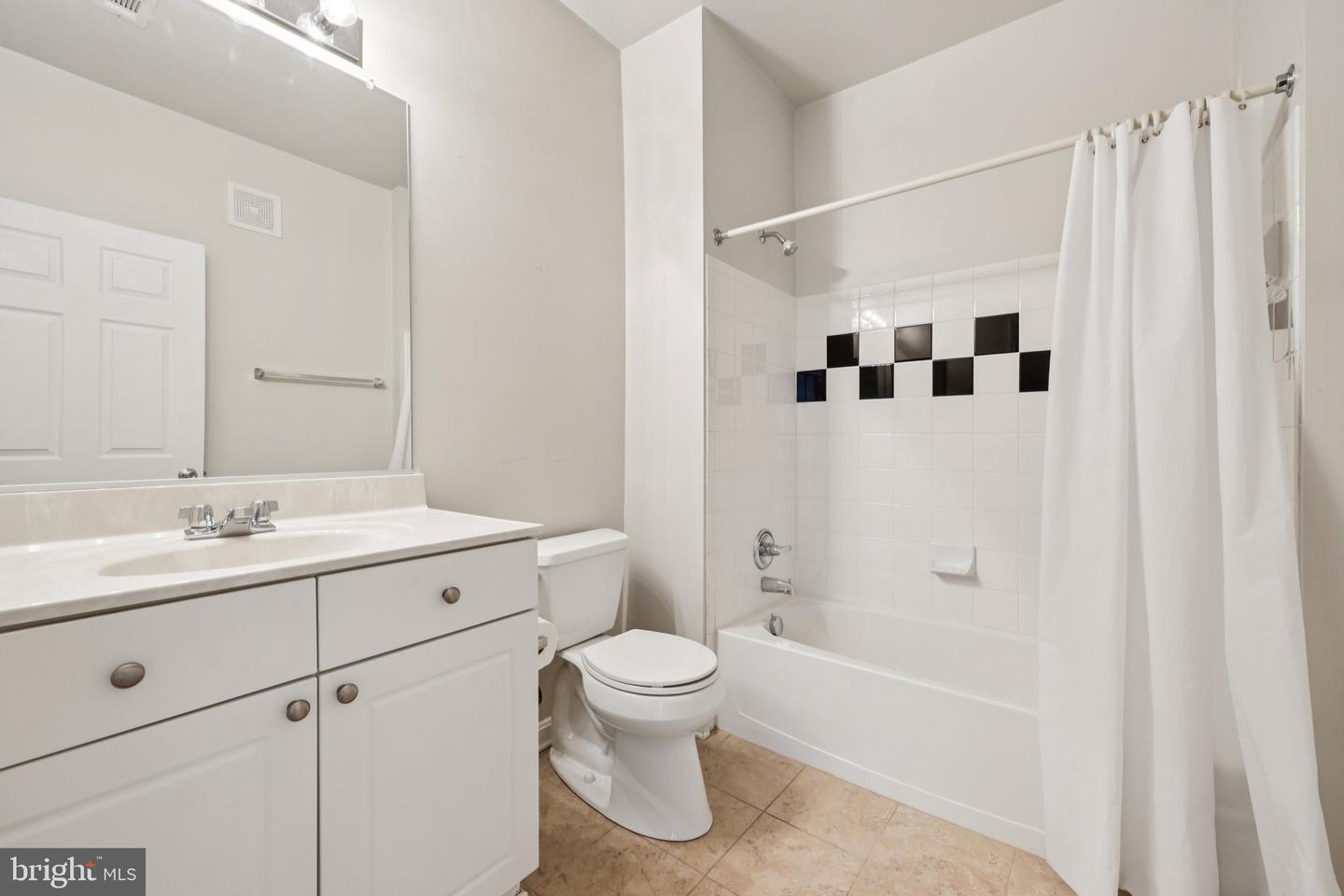 11355 ARISTOTLE DR #8-313, FAIRFAX, Virginia 22030, 2 Bedrooms Bedrooms, ,2 BathroomsBathrooms,Residential,For sale,11355 ARISTOTLE DR #8-313,VAFX2290906 MLS # VAFX2290906