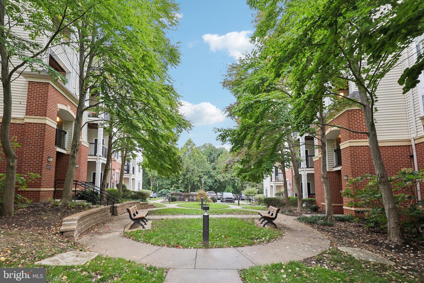 11355 ARISTOTLE DR #8-313, FAIRFAX, Virginia 22030, 2 Bedrooms Bedrooms, ,2 BathroomsBathrooms,Residential,For sale,11355 ARISTOTLE DR #8-313,VAFX2290906 MLS # VAFX2290906