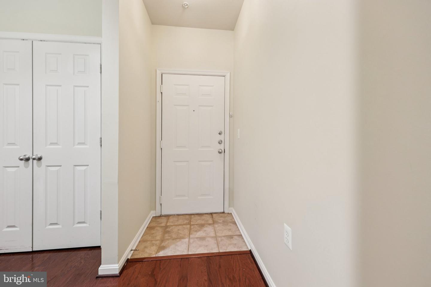 11355 ARISTOTLE DR #8-313, FAIRFAX, Virginia 22030, 2 Bedrooms Bedrooms, ,2 BathroomsBathrooms,Residential,For sale,11355 ARISTOTLE DR #8-313,VAFX2290906 MLS # VAFX2290906