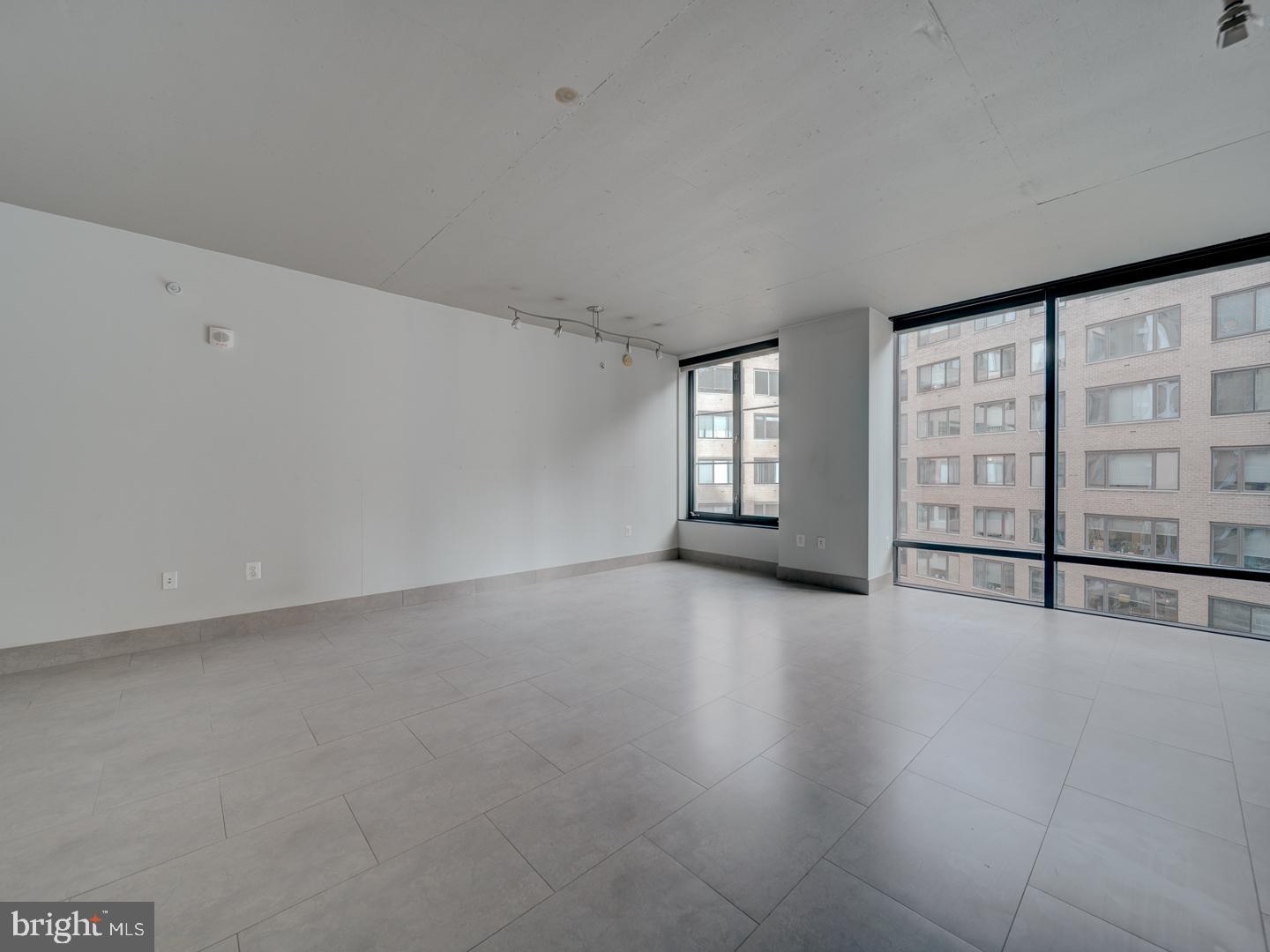 1133 14TH ST NW #609, WASHINGTON, District Of Columbia 20005, ,1 BathroomBathrooms,Residential,For sale,1133 14TH ST NW #609,DCDC2245986 MLS # DCDC2245986 1133 14TH ST NW #609, WASHINGTON, District Of Columbia 20005, ,1 BathroomBathrooms,Residential,For sale,1133 14TH ST NW #609,DCDC2245986 MLS # DCDC2245986