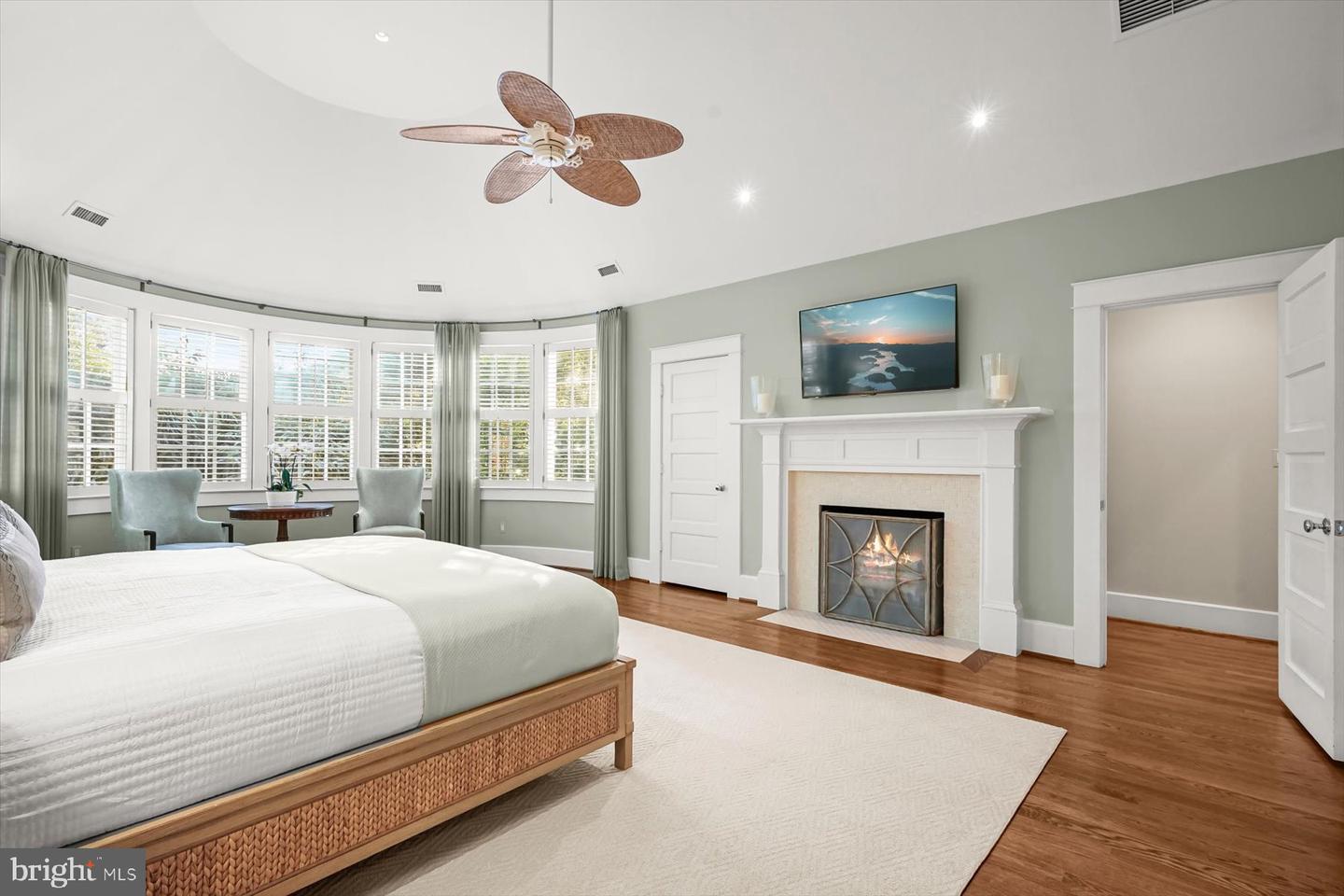 3033 UNIVERSITY TER NW, WASHINGTON, District Of Columbia 20016, 6 Bedrooms Bedrooms, ,6 BathroomsBathrooms,Residential,For sale,3033 UNIVERSITY TER NW,DCDC2245996 MLS # DCDC2245996 3033 UNIVERSITY TER NW, WASHINGTON, District Of Columbia 20016, 6 Bedrooms Bedrooms, ,6 BathroomsBathrooms,Residential,For sale,3033 UNIVERSITY TER NW,DCDC2245996 MLS # DCDC2245996