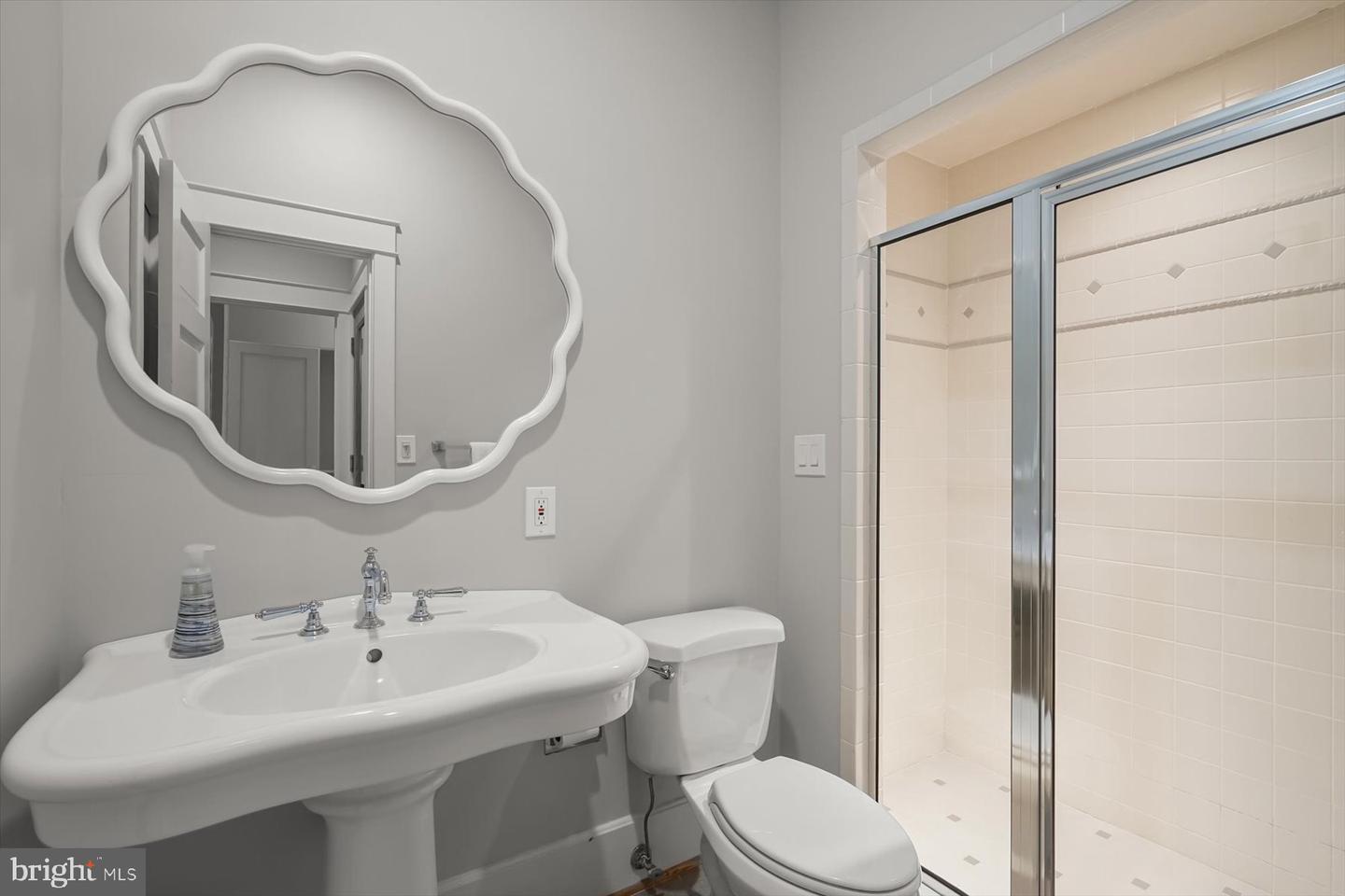 3033 UNIVERSITY TER NW, WASHINGTON, District Of Columbia 20016, 6 Bedrooms Bedrooms, ,6 BathroomsBathrooms,Residential,For sale,3033 UNIVERSITY TER NW,DCDC2245996 MLS # DCDC2245996 3033 UNIVERSITY TER NW, WASHINGTON, District Of Columbia 20016, 6 Bedrooms Bedrooms, ,6 BathroomsBathrooms,Residential,For sale,3033 UNIVERSITY TER NW,DCDC2245996 MLS # DCDC2245996