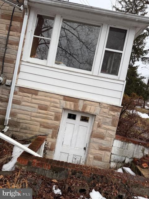 4700 BACKLICK RD, ANNANDALE, Virginia 22003, 2 Bedrooms Bedrooms, 4 Rooms Rooms,1 BathroomBathrooms,Residential,For sale,4700 BACKLICK RD,VAFX2290956 MLS # VAFX2290956