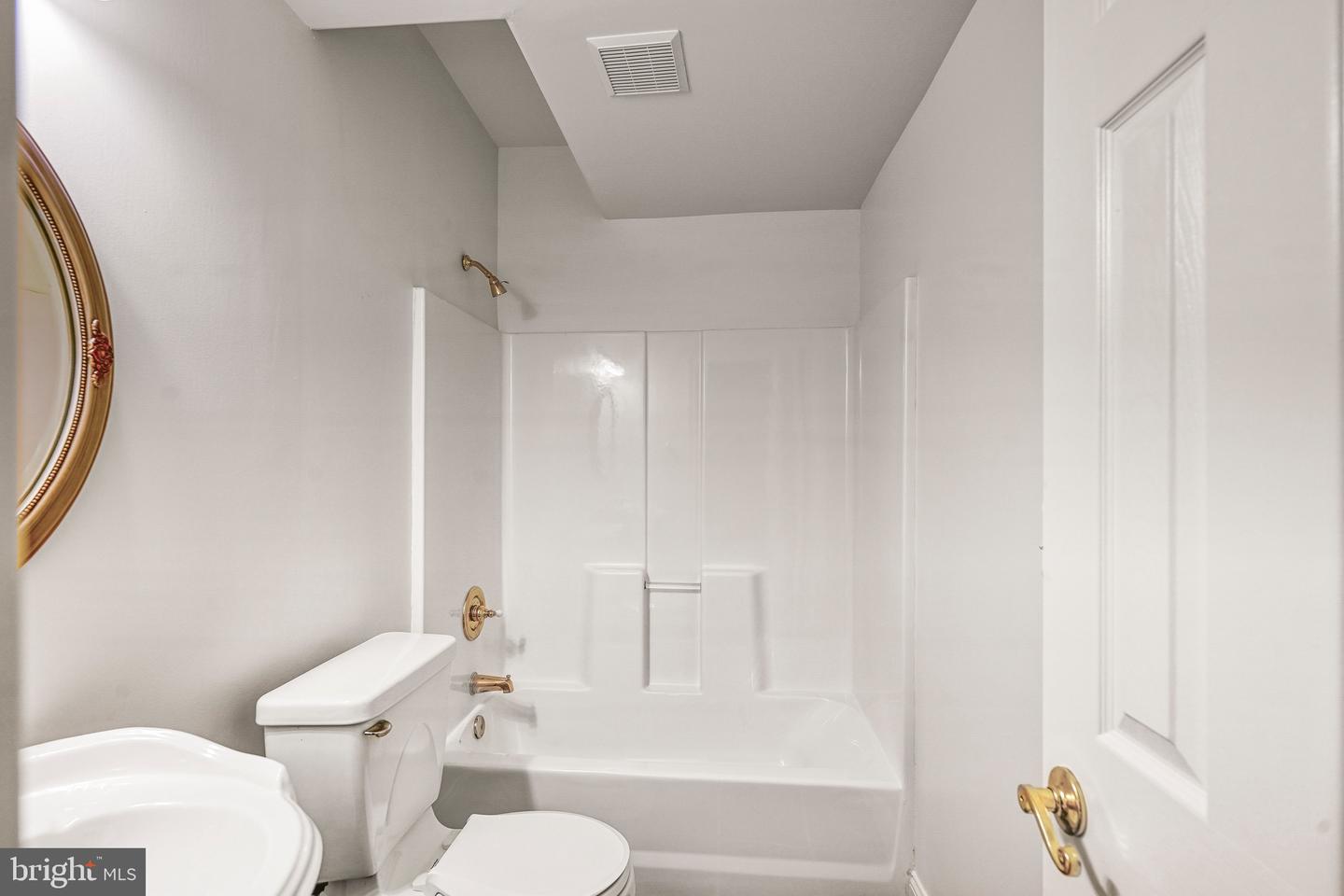 10519 WILDBROOKE CT, SPOTSYLVANIA, Virginia 22551, 5 Bedrooms Bedrooms, ,5 BathroomsBathrooms,Residential,For sale,10519 WILDBROOKE CT,VASP2039260 MLS # VASP2039260