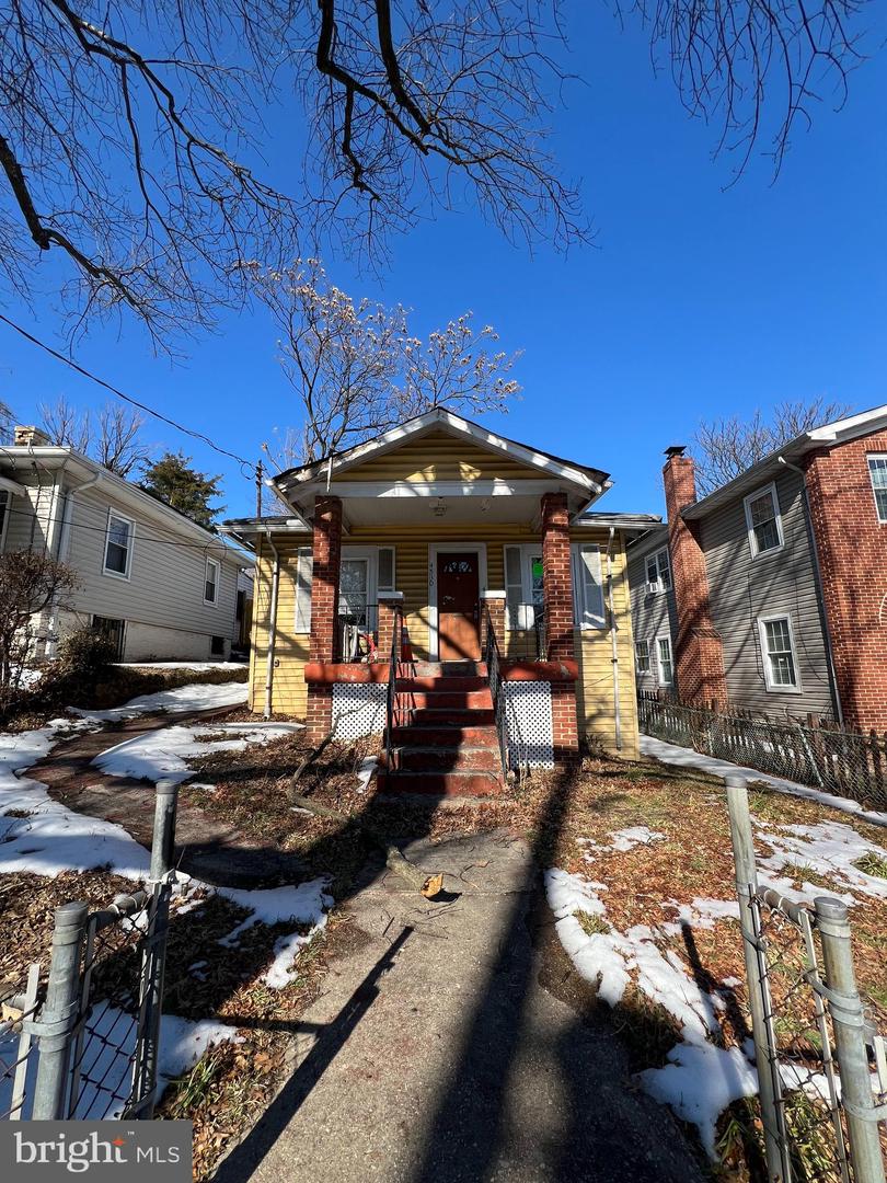 4530 DIX ST NE, WASHINGTON, District Of Columbia 20019, 2 Bedrooms Bedrooms, ,1 BathroomBathrooms,Residential,For sale,4530 DIX ST NE,DCDC2246026 MLS # DCDC2246026