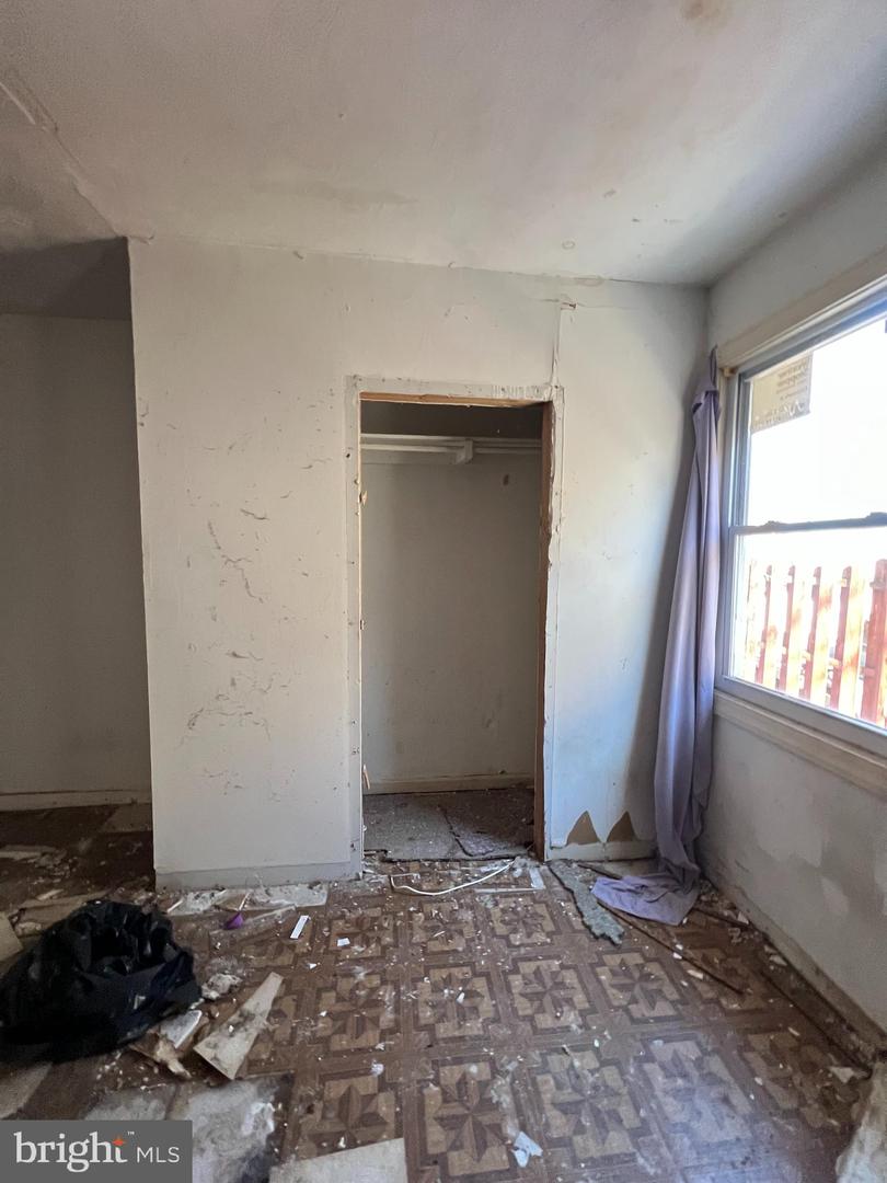 4530 DIX ST NE, WASHINGTON, District Of Columbia 20019, 2 Bedrooms Bedrooms, ,1 BathroomBathrooms,Residential,For sale,4530 DIX ST NE,DCDC2246026 MLS # DCDC2246026