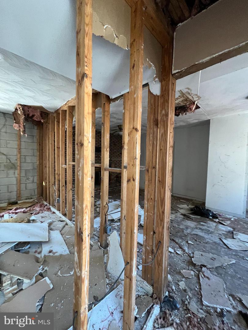 4530 DIX ST NE, WASHINGTON, District Of Columbia 20019, 2 Bedrooms Bedrooms, ,1 BathroomBathrooms,Residential,For sale,4530 DIX ST NE,DCDC2246026 MLS # DCDC2246026