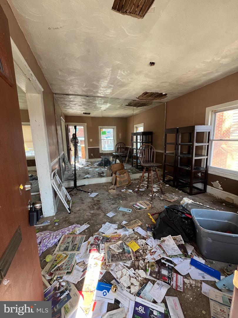 4530 DIX ST NE, WASHINGTON, District Of Columbia 20019, 2 Bedrooms Bedrooms, ,1 BathroomBathrooms,Residential,For sale,4530 DIX ST NE,DCDC2246026 MLS # DCDC2246026