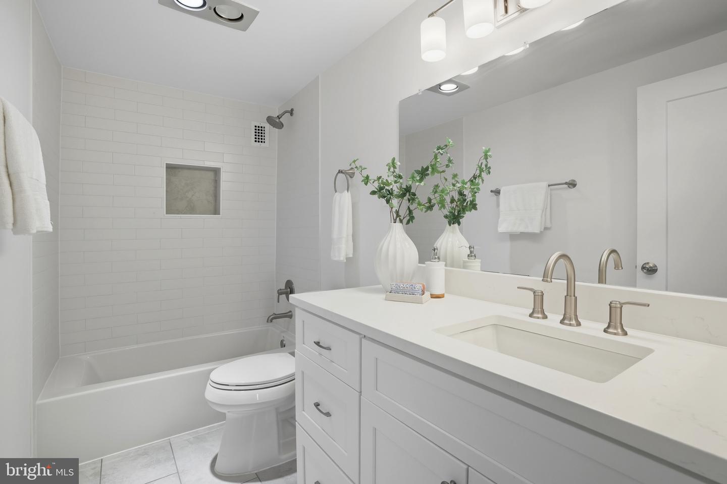 3701 S GEORGE MASON DR #1510N, FALLS CHURCH, Virginia 22041, 1 Bedroom Bedrooms, ,1 BathroomBathrooms,Residential,For sale,3701 S GEORGE MASON DR #1510N,VAFX2290992 MLS # VAFX2290992 3701 S GEORGE MASON DR #1510N, FALLS CHURCH, Virginia 22041, 1 Bedroom Bedrooms, ,1 BathroomBathrooms,Residential,For sale,3701 S GEORGE MASON DR #1510N,VAFX2290992 MLS # VAFX2290992