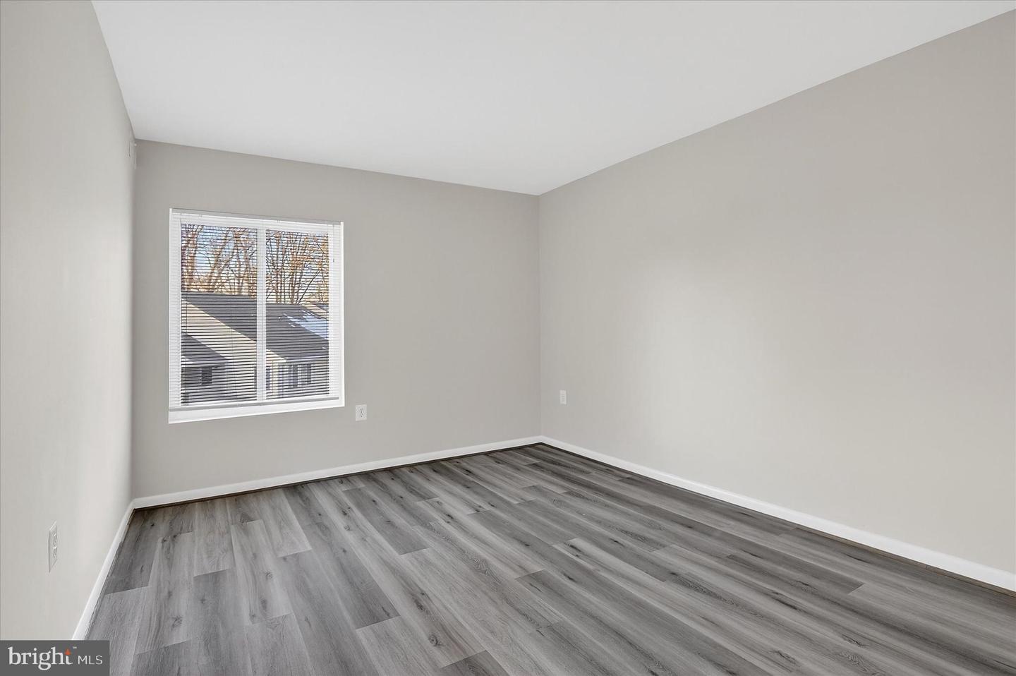 10320 LURIA COMMONS CT #3I, BURKE, Virginia 22015, 2 Bedrooms Bedrooms, ,1 BathroomBathrooms,Residential,For sale,10320 LURIA COMMONS CT #3I,VAFX2291044 MLS # VAFX2291044