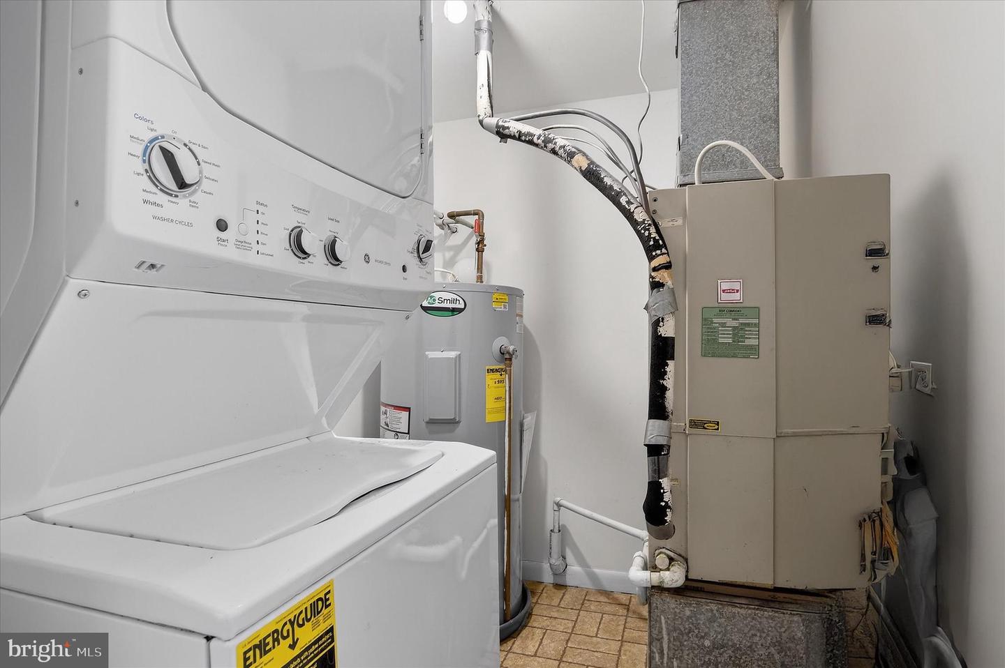 10320 LURIA COMMONS CT #3I, BURKE, Virginia 22015, 2 Bedrooms Bedrooms, ,1 BathroomBathrooms,Residential,For sale,10320 LURIA COMMONS CT #3I,VAFX2291044 MLS # VAFX2291044