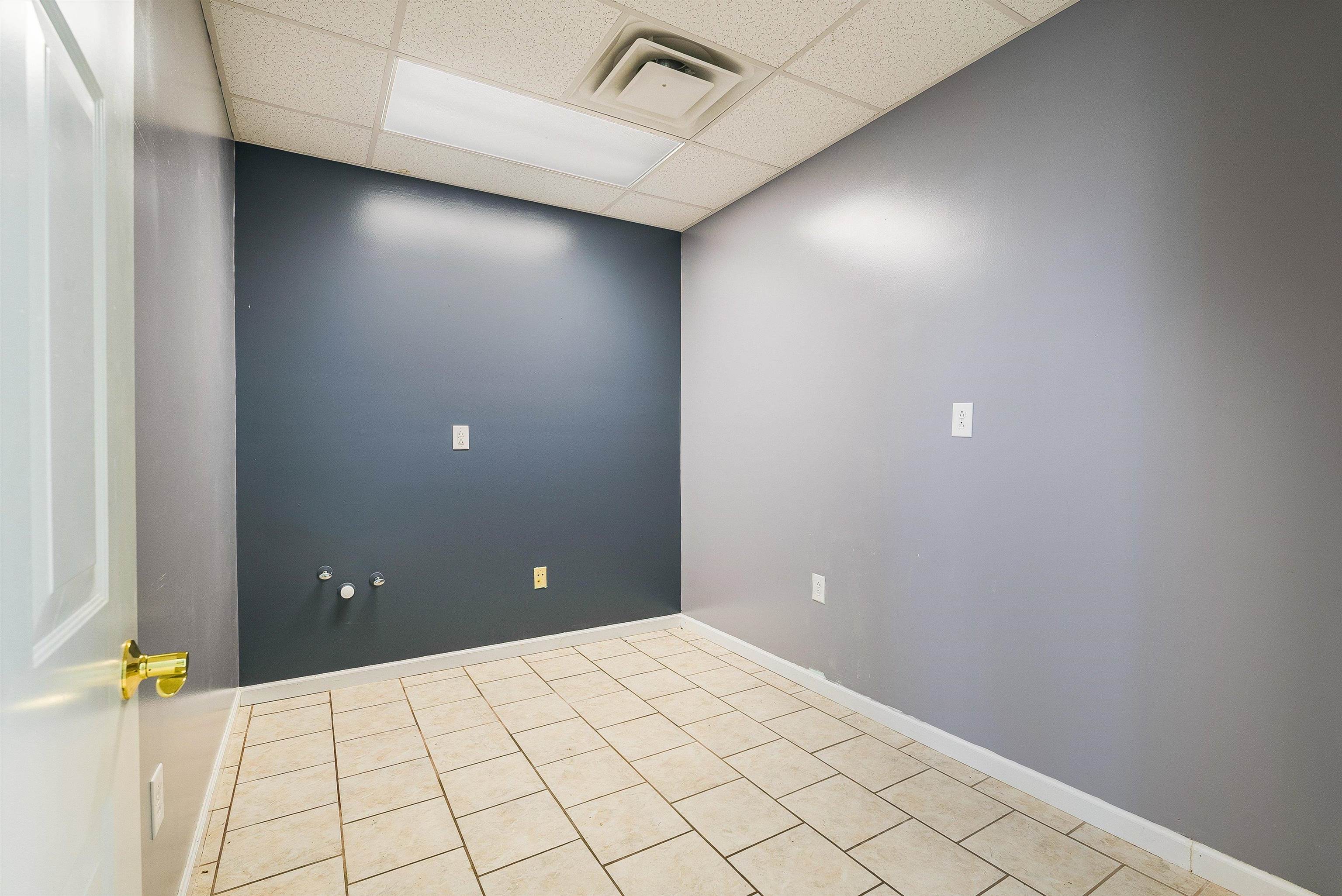 516 FIRST ST, SHENANDOAH, Virginia 22849, ,Commercial,516 FIRST ST,673274 MLS # 673274