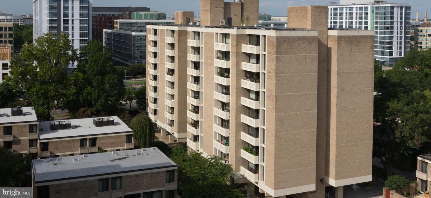 1245 4TH SW #STUDIO E110, WASHINGTON, District Of Columbia 20024, ,1 BathroomBathrooms,Residential,For sale,1245 4TH SW #STUDIO E110,DCDC2238066 MLS # DCDC2238066 1245 4TH SW #STUDIO E110, WASHINGTON, District Of Columbia 20024, ,1 BathroomBathrooms,Residential,For sale,1245 4TH SW #STUDIO E110,DCDC2238066 MLS # DCDC2238066