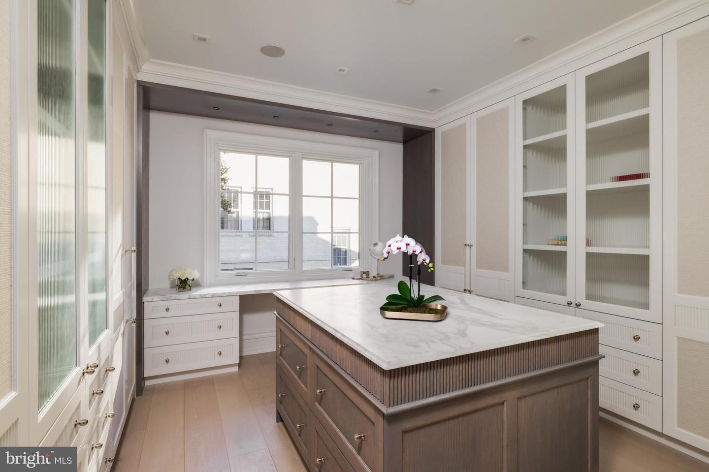 4939 QUEBEC ST NW, WASHINGTON, District Of Columbia 20016, 6 Bedrooms Bedrooms, ,5 BathroomsBathrooms,Residential,For sale,4939 QUEBEC ST NW,DCDC2241230 MLS # DCDC2241230