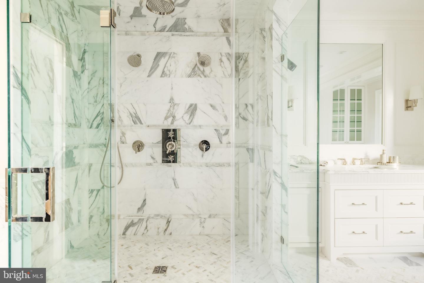 4939 QUEBEC ST NW, WASHINGTON, District Of Columbia 20016, 6 Bedrooms Bedrooms, ,5 BathroomsBathrooms,Residential,For sale,4939 QUEBEC ST NW,DCDC2241230 MLS # DCDC2241230